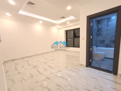 3 Bedrooms Apartment with Balcony in Rumaithiya