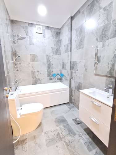 3 Bedrooms Apartment with Balcony in Rumaithiya