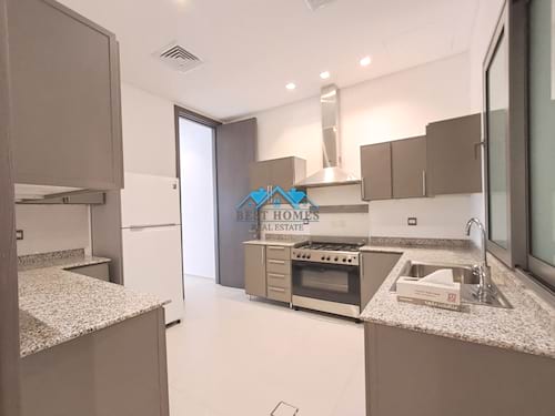 Modern 3 Bedrooms Furnished Floor House in Mishref