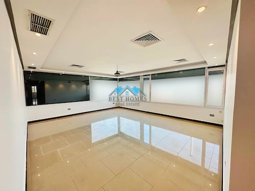 Spacious 4 Bedrooms penthouse Style Apartment in Rumaithiya