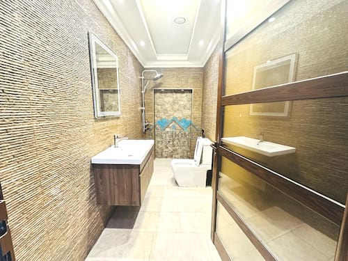 Spacious 4 Bedrooms penthouse Style Apartment in Rumaithiya
