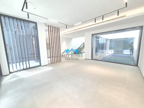 Brand New Modern Townhouse Villa in Hessa District (downtown)