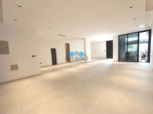 Spacious Modern 5 Master Bedrooms Multi-Level Villa in Surra