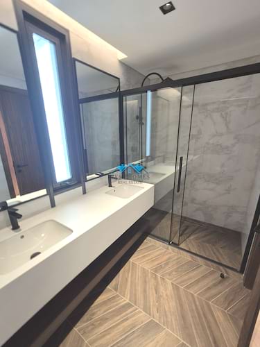 Brand New Modern Townhouse Villa in Hessa District (downtown)