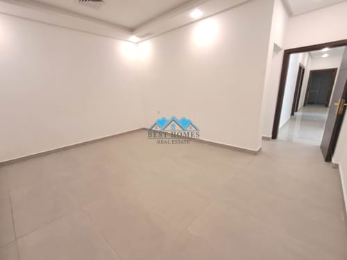 Modern 3 Bedrooms Apartment with Balcony in Mishref