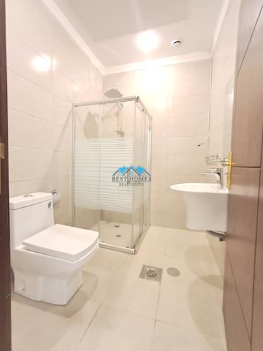 Modern 3 Bedrooms Apartment with Balcony in Mishref