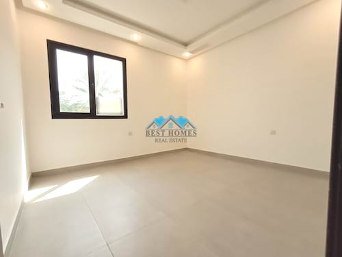 Modern 3 Bedrooms Apartment with Balcony in Mishref