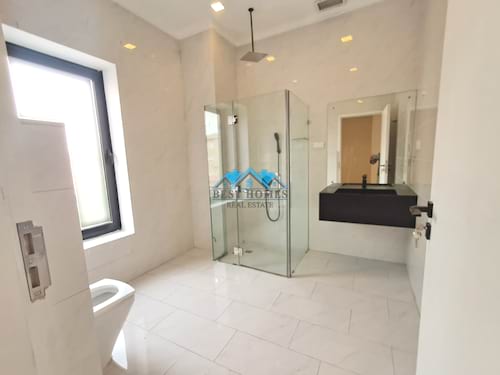 Elegant 4 Master Bedrooms Apartment in Zahra