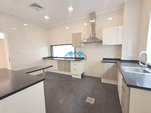 Elegant 4 Master Bedrooms Apartment in Zahra