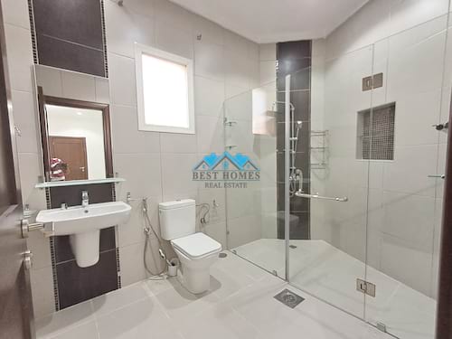 Modern 3 Bedroom Ground Floor Apartment with Private Entrance in Jabriya