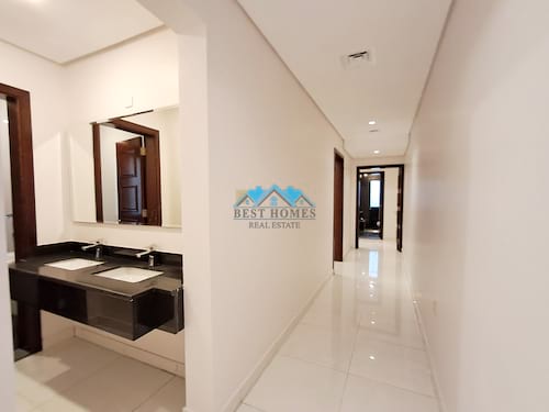 Nice 4 Bedrooms Floor in Shuhada