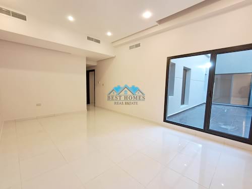 Nice 4 Bedrooms Floor in Shuhada