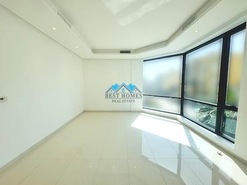 Five Bedrooms Floor Apartment With Balcony in Funaitees