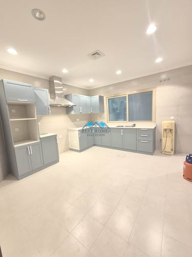 Sea View 4 Bedrooms Renovated Duplex Apartment in Salmiya