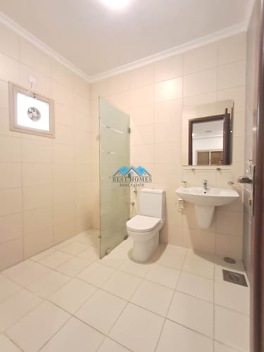 Elegant 4 Bedrooms Floor For Family In Sadeeq