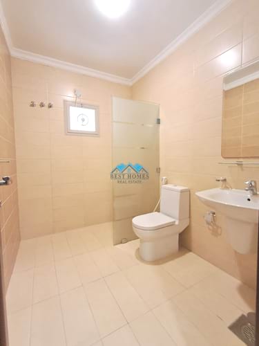 Elegant 4 Bedrooms Floor For Family In Sadeeq