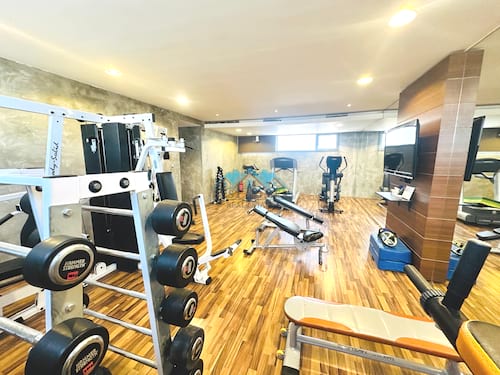 Three Bedrooms Full Furnished Apartment in Salwa