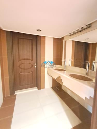 Spacious 5 Bedrooms Duplex Apartment Near Public Park in Rumaithiya