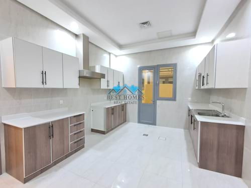 Luxury 5 Master Bedrooms Ground Floor Apartment in Rumaithiya