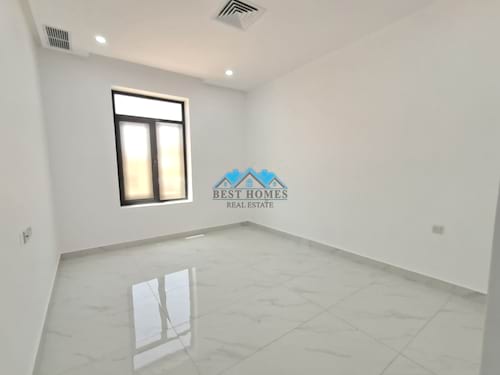 Spacious 6 Bedroom Modern Apartment in Rumaithiya