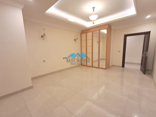 Luxury 6-Bedroom Villa with Private Entrance, Balcony & Ample Parking in Khaldiya