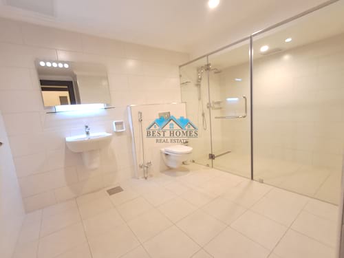 Luxury 6-Bedroom Villa with Private Entrance, Balcony & Ample Parking in Khaldiya