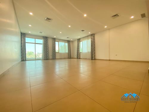 A nice and very spacious 4 BR Floor in Mishref.