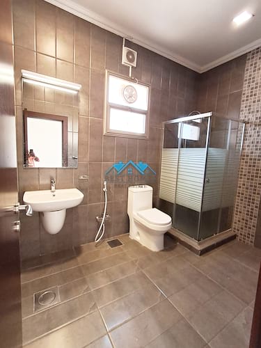 Nice and Spacious 3 Bedrooms Apartment in Jabriya