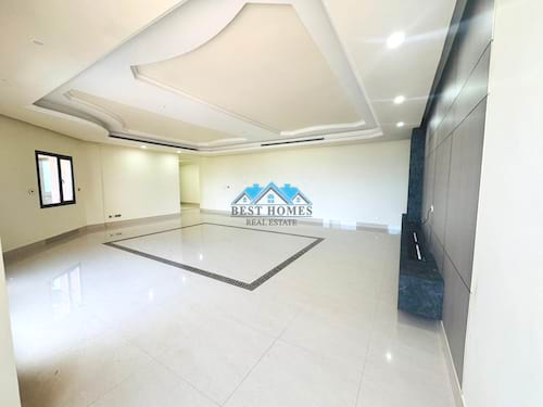Four Bedrooms Seaview Apartment With A Balcony in Fintas