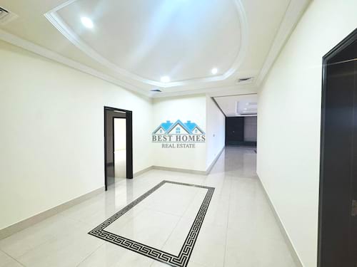 Four Bedrooms Seaview Apartment With A Balcony in Fintas