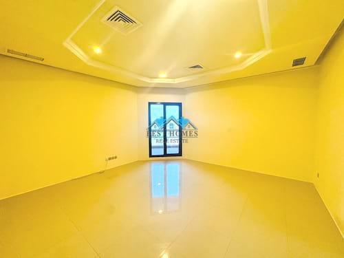 Four Bedrooms Seaview Apartment With A Balcony in Fintas
