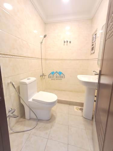Modern 4 Bedroom Floor Apartment with Balcony in Rawda