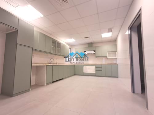 Luxury 4 Master Bedroom Single Floor Apartment in Qortuba