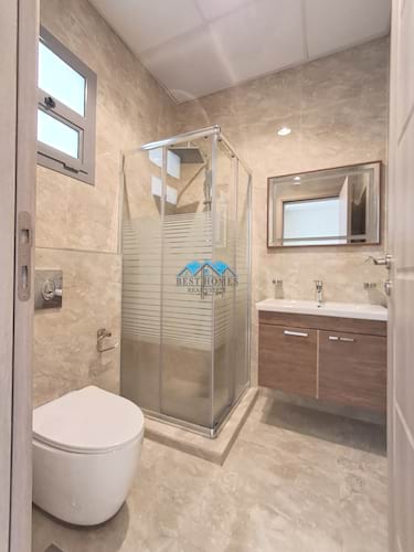 Luxury 4 Master Bedroom Single Floor Apartment in Qortuba