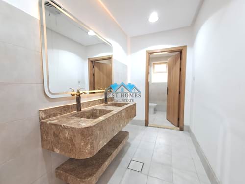 Exclusive 5 Master Bedrooms Duplex Apartment in Qortuba