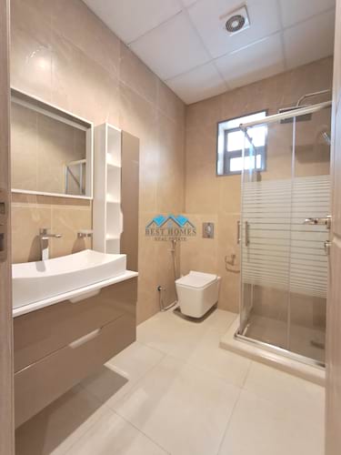 Luxury 4 Master Bedroom Single Floor Apartment in Qortuba