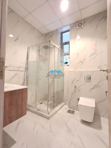 Luxury 4 Master Bedroom Single Floor Apartment in Qortuba