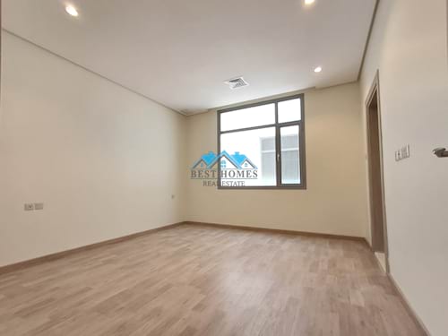 Luxury 4 Master Bedroom Single Floor Apartment in Qortuba