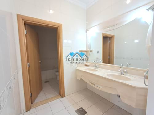 Luxury 4 Bedroom Mini Villa with Balconies in Messila
