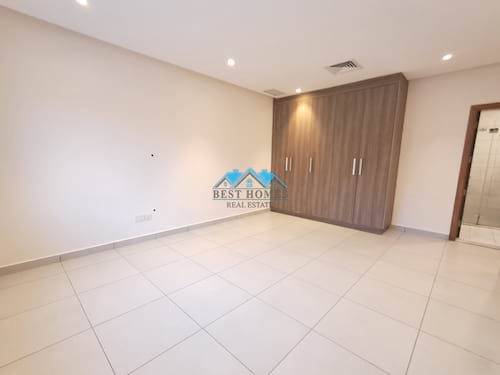 3 Master Bedroooms Apartment in Jabriya