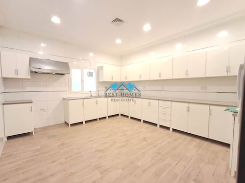 4 Bedrooms Ground Floor in Masayal