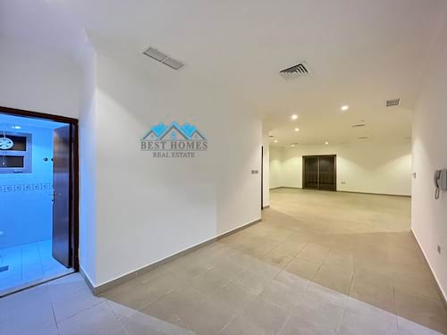 Nice and spacious 4 Bedrooms floor in a compound in Salwa