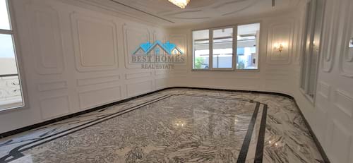 8 Bedrooms Huge Villa with Swimming Pool in Yarmouk