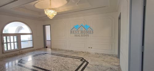 8 Bedrooms Huge Villa with Swimming Pool in Yarmouk