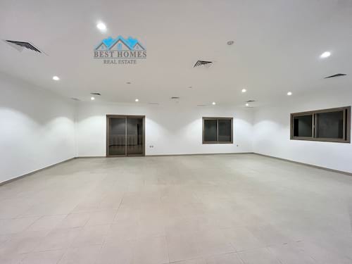 Nice and spacious 4 Bedrooms floor in a compound in Salwa