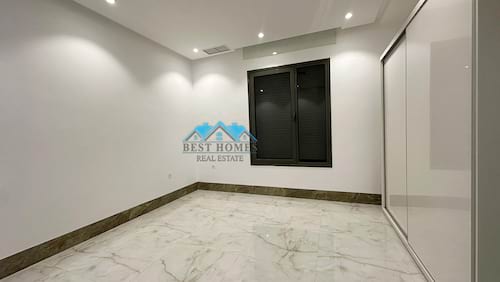 Nice and Very Spacious Five Bedrooms Floor in Jabriya