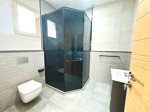 Spacious 4 Bedrooms Apartment in Fnaitees