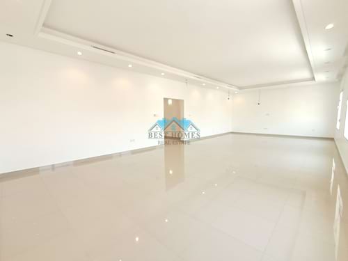 4 Bedrooms Floor in West Mishref