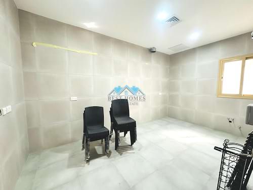 Spacious 4 Bedrooms Apartment in Fnaitees