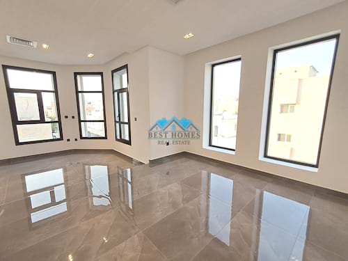 Brand New Spacious 5 Master Bedrooms Villa in Jabriya